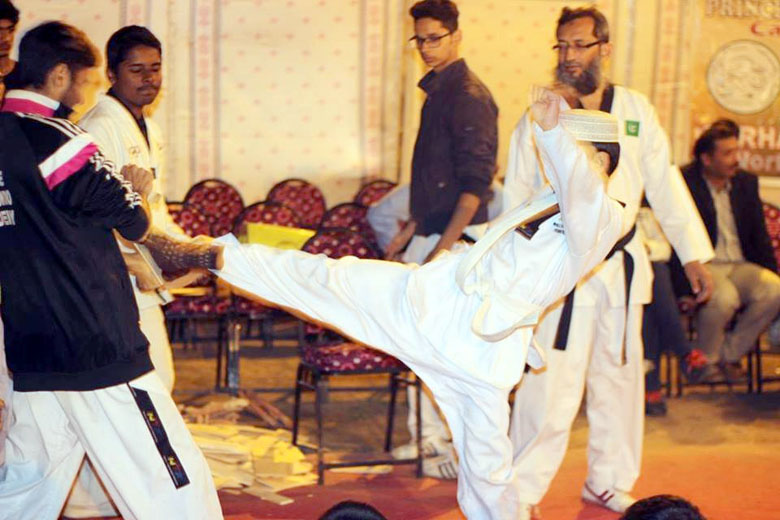 breaking-contest-taekwondo-0112