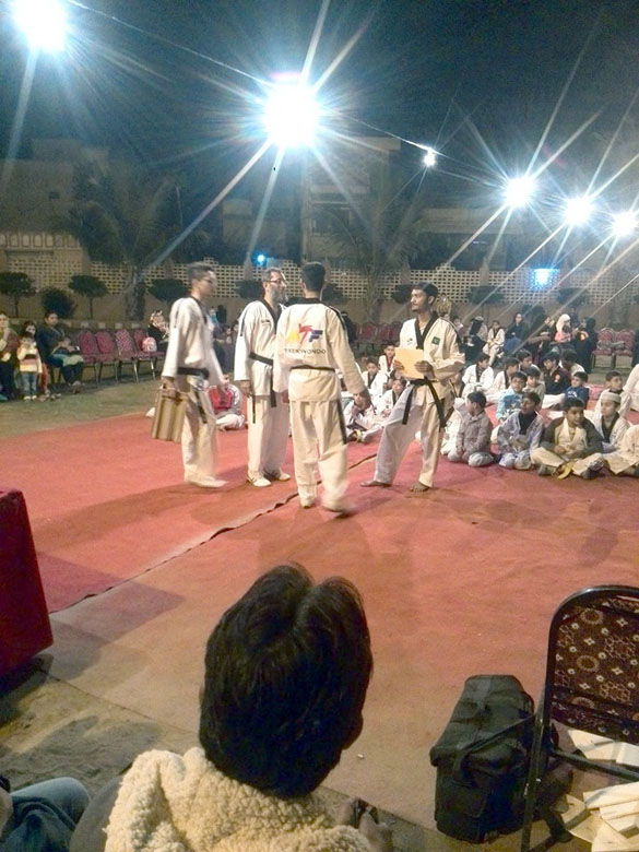 breaking-contest-taekwondo-0202