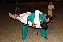 yongmoodo throw sparring in summer camp 2013